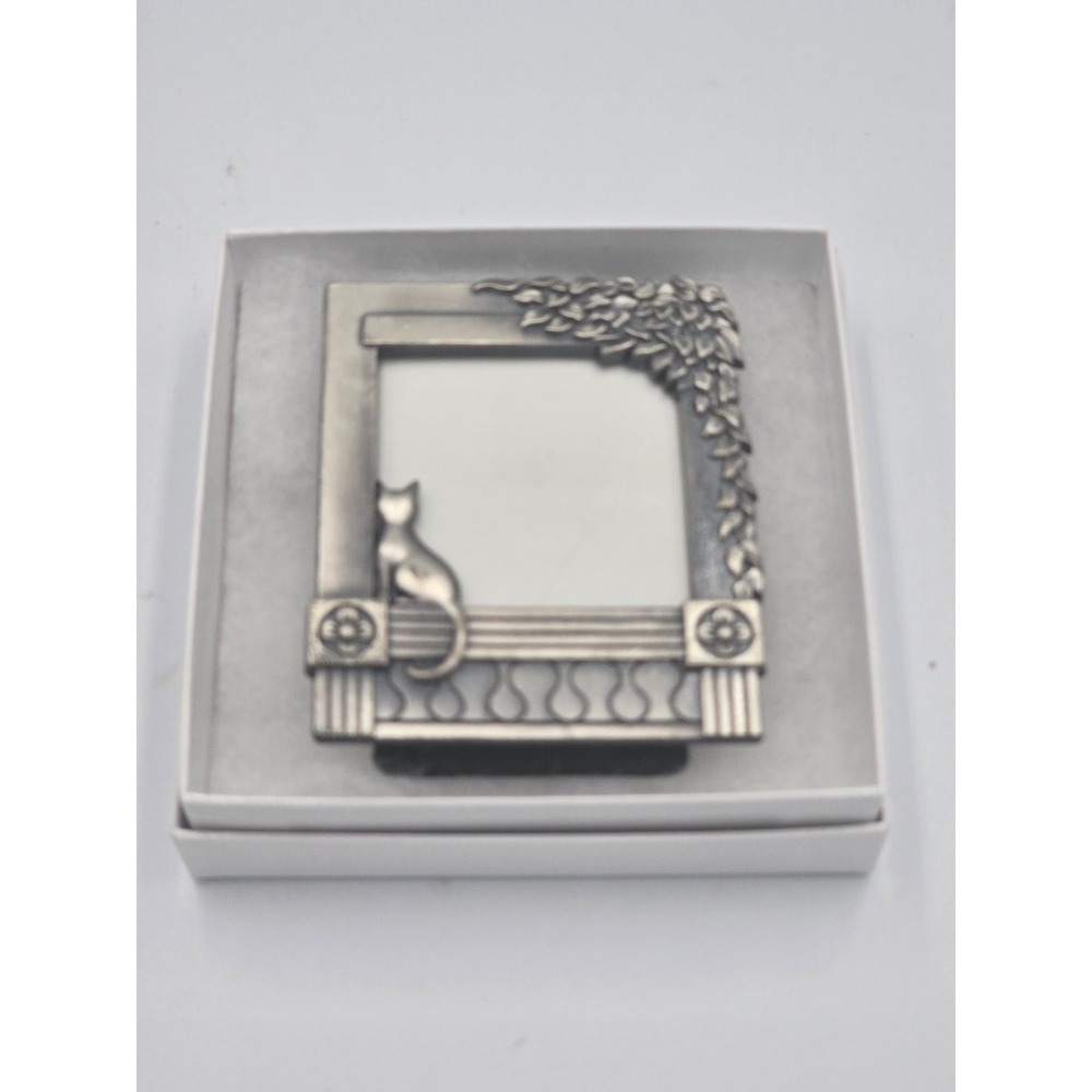 Vintage Pewter Cat on Balcony Miniature Picture Frame Ivy Vine Detail 3x2.5